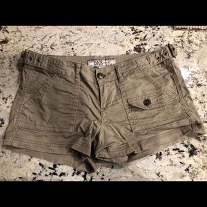 BKE women’s short Peyton, buckle brand